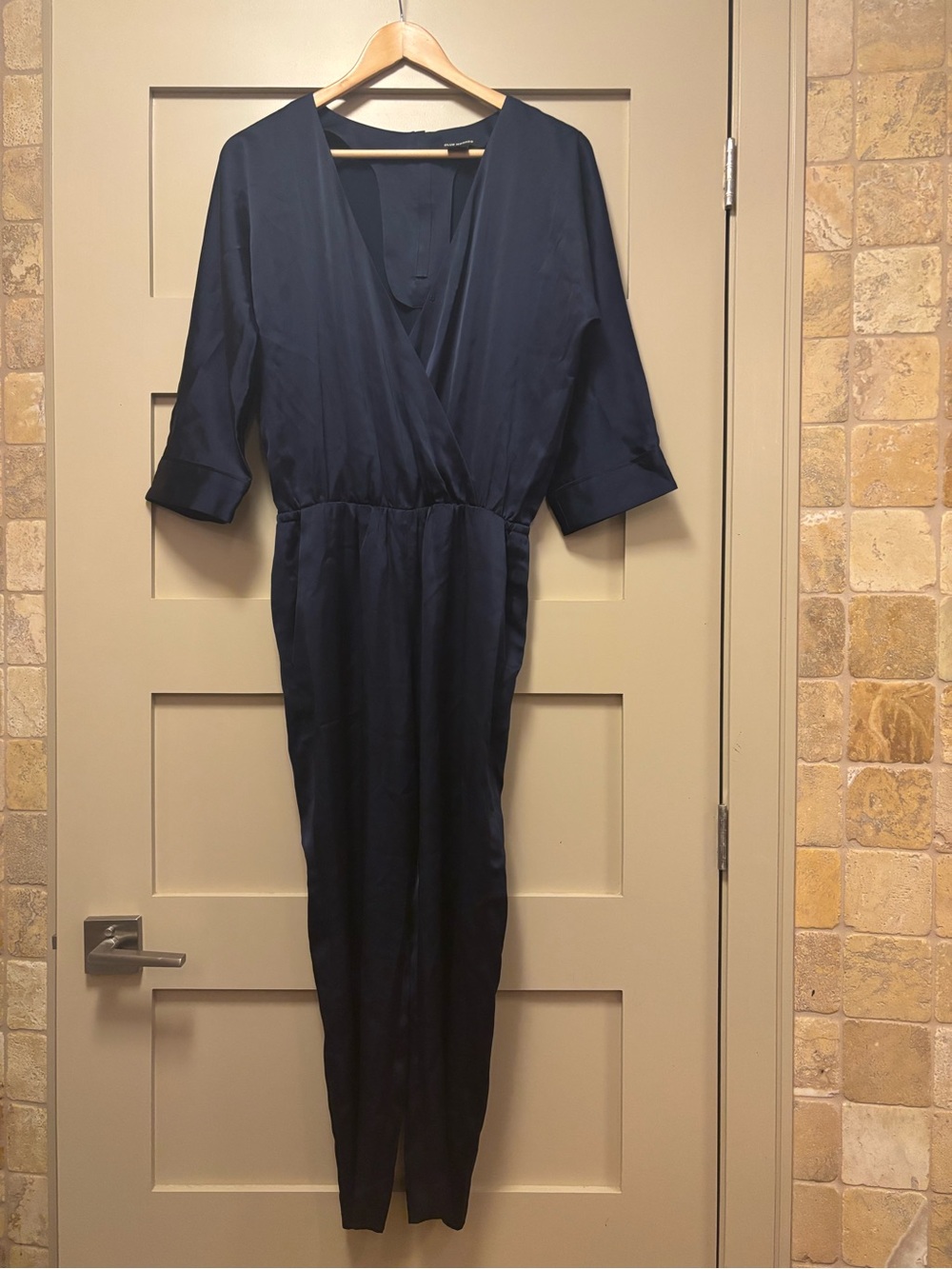 CLUB MONACO Jumpsuit Satin Navy Pyjama Evening 3/4 Sleeve Crop V Plunge Relaxed